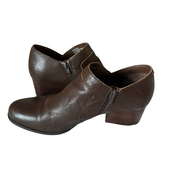 Born brown zip side leather loafer size 10M - Picture 2 of 7